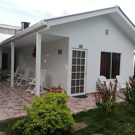 Apartamentos Turisticos Doña Flor San Andrés Exterior foto